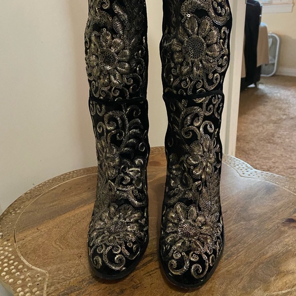 Stuart Weitzman Alljill Sequin Velvet 5050 Knee High Heeled go-go Boot noir - Picture 10 of 17